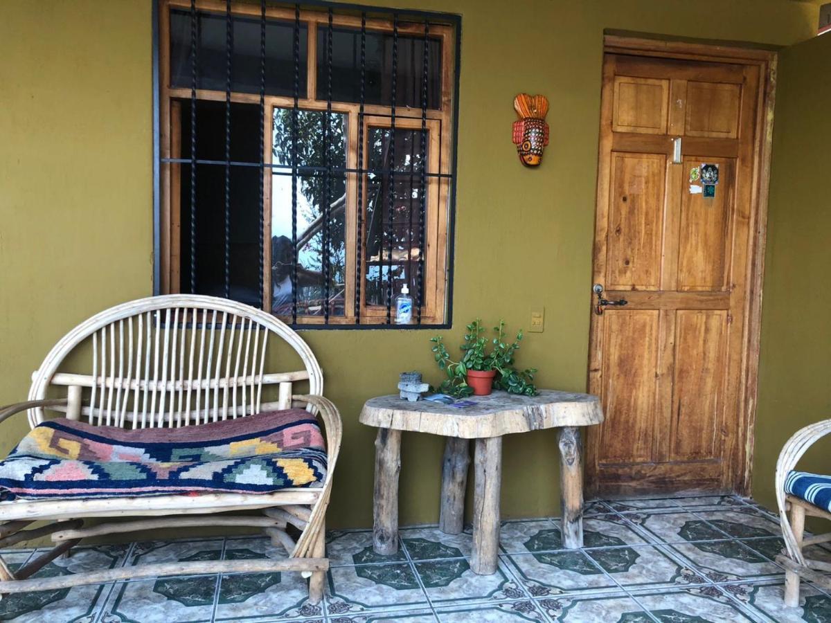 سان بيدرو لا لاغونا Kawoq Guesthouse المظهر الخارجي الصورة